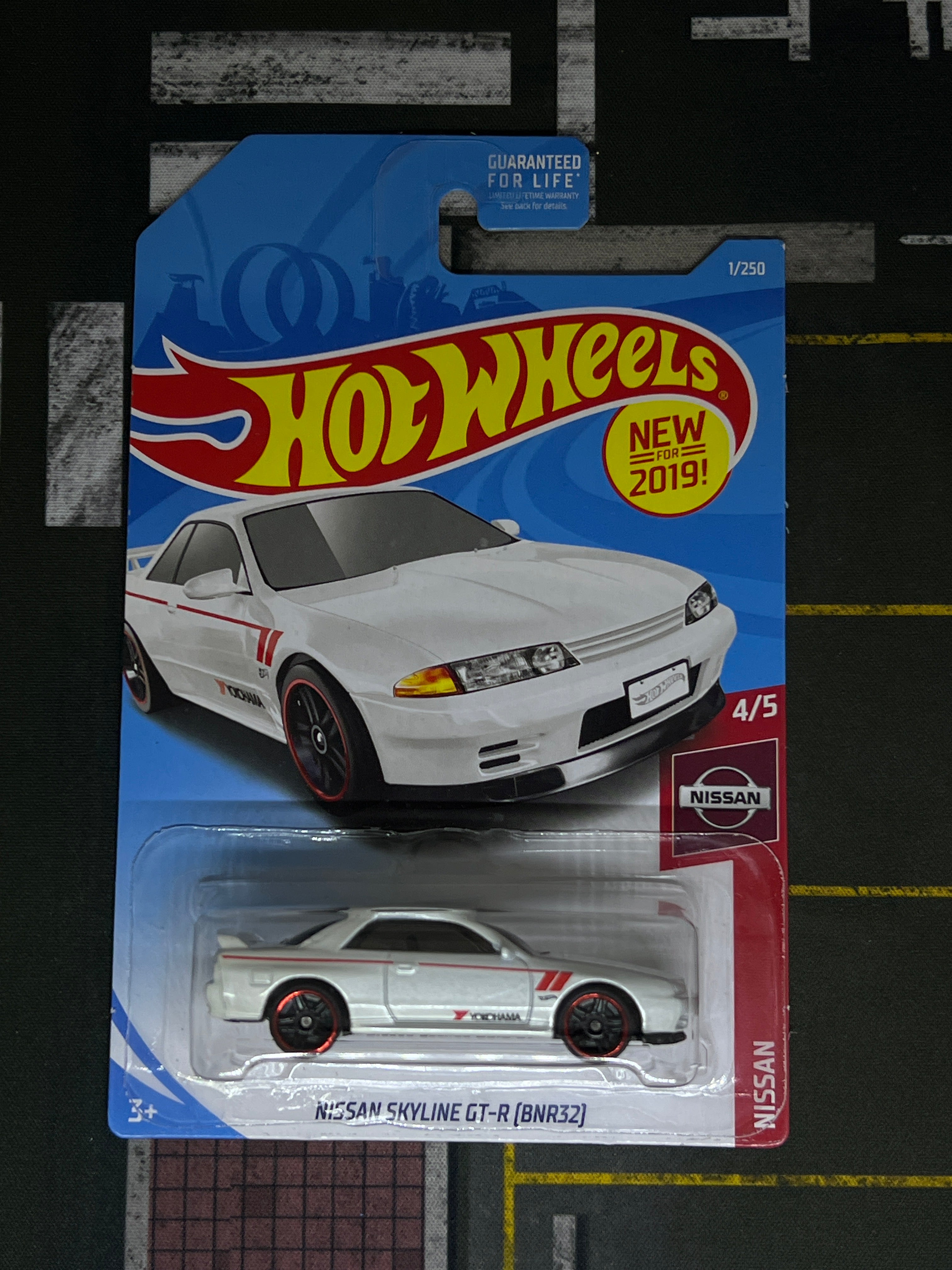 Nissan Skyline GT-R [BNR32] White