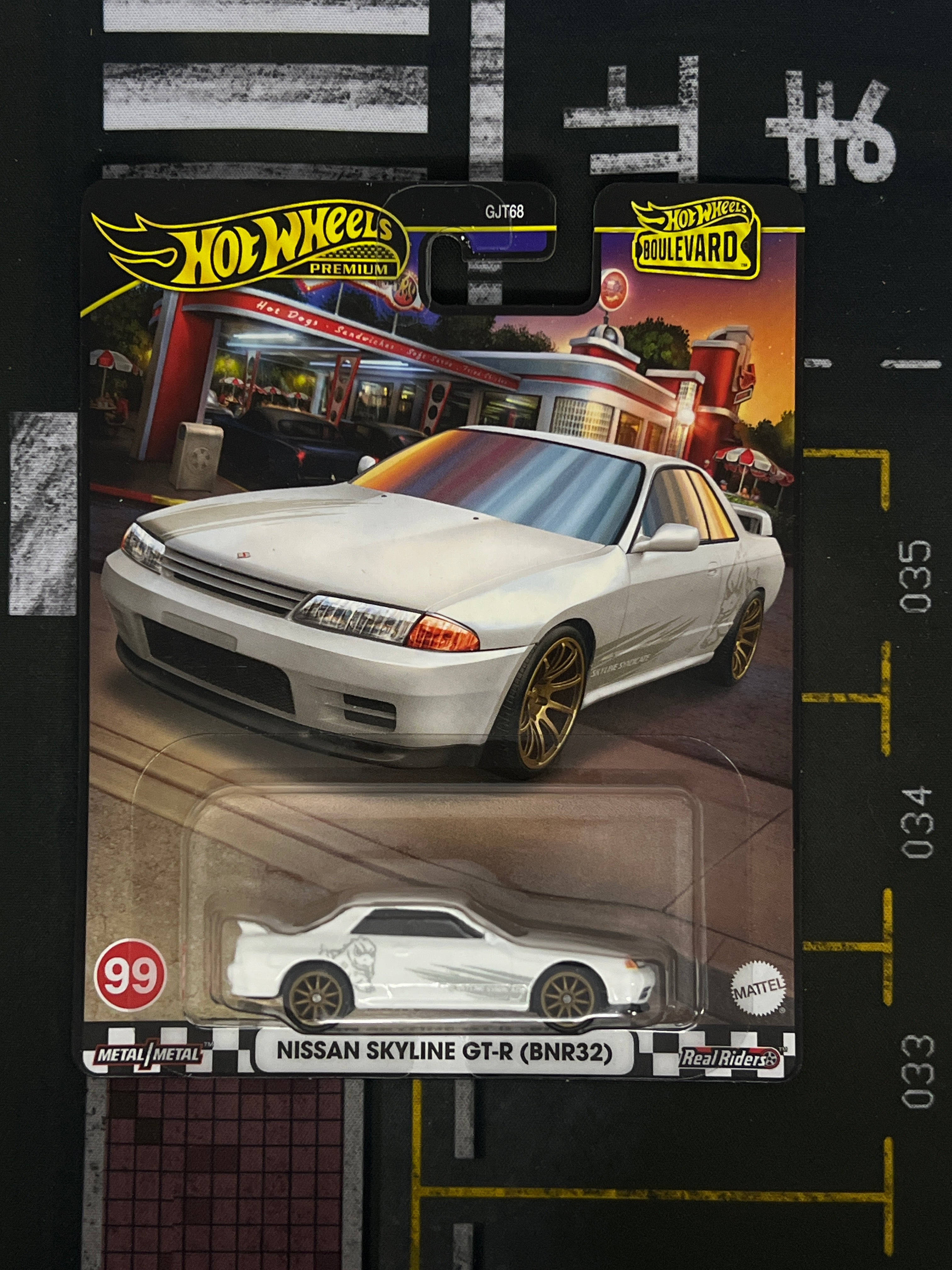 Nissan Skyline GT-R (BNR32) Zilla White