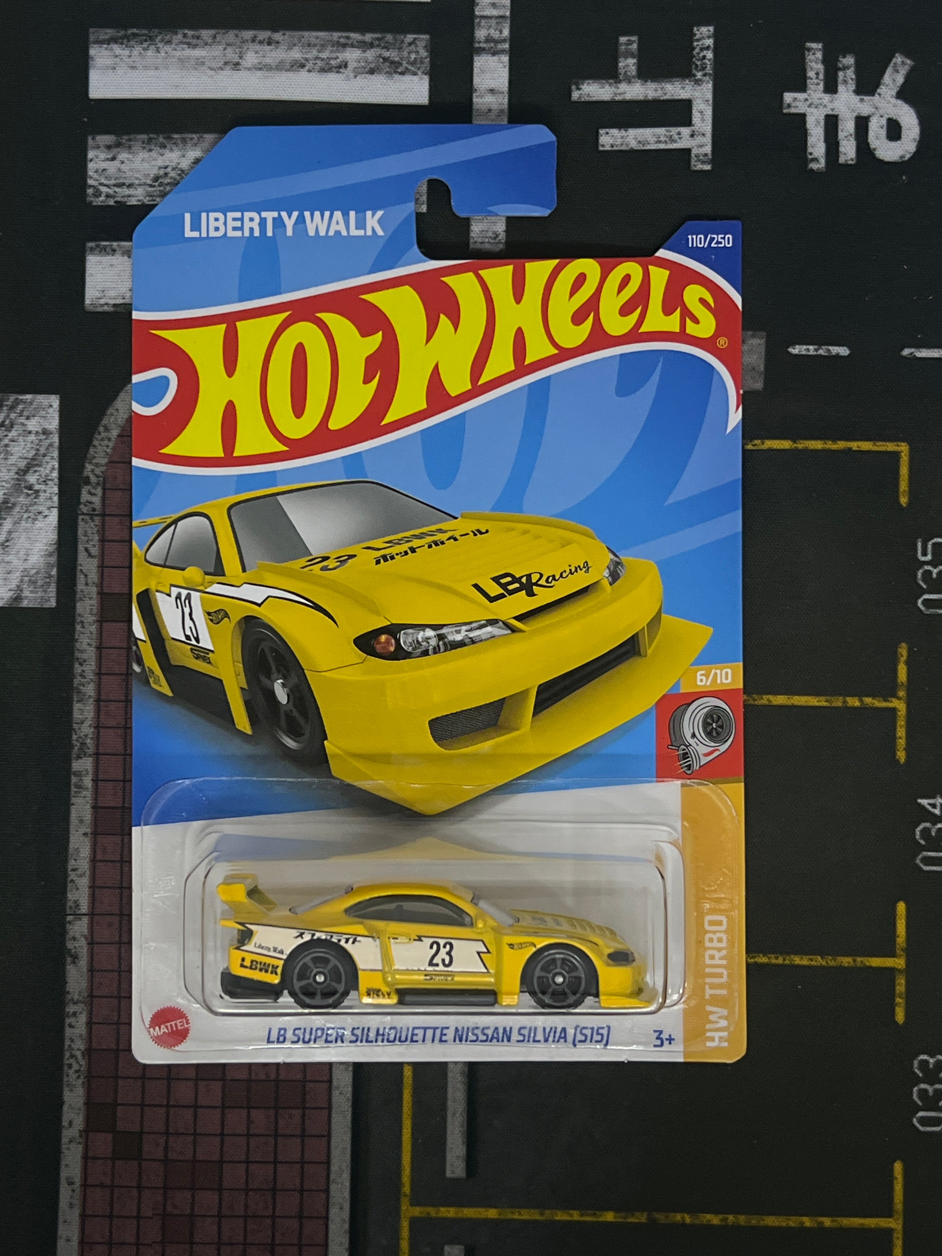 LB Super Silhouette Nissan Silvia (S15) Yellow
