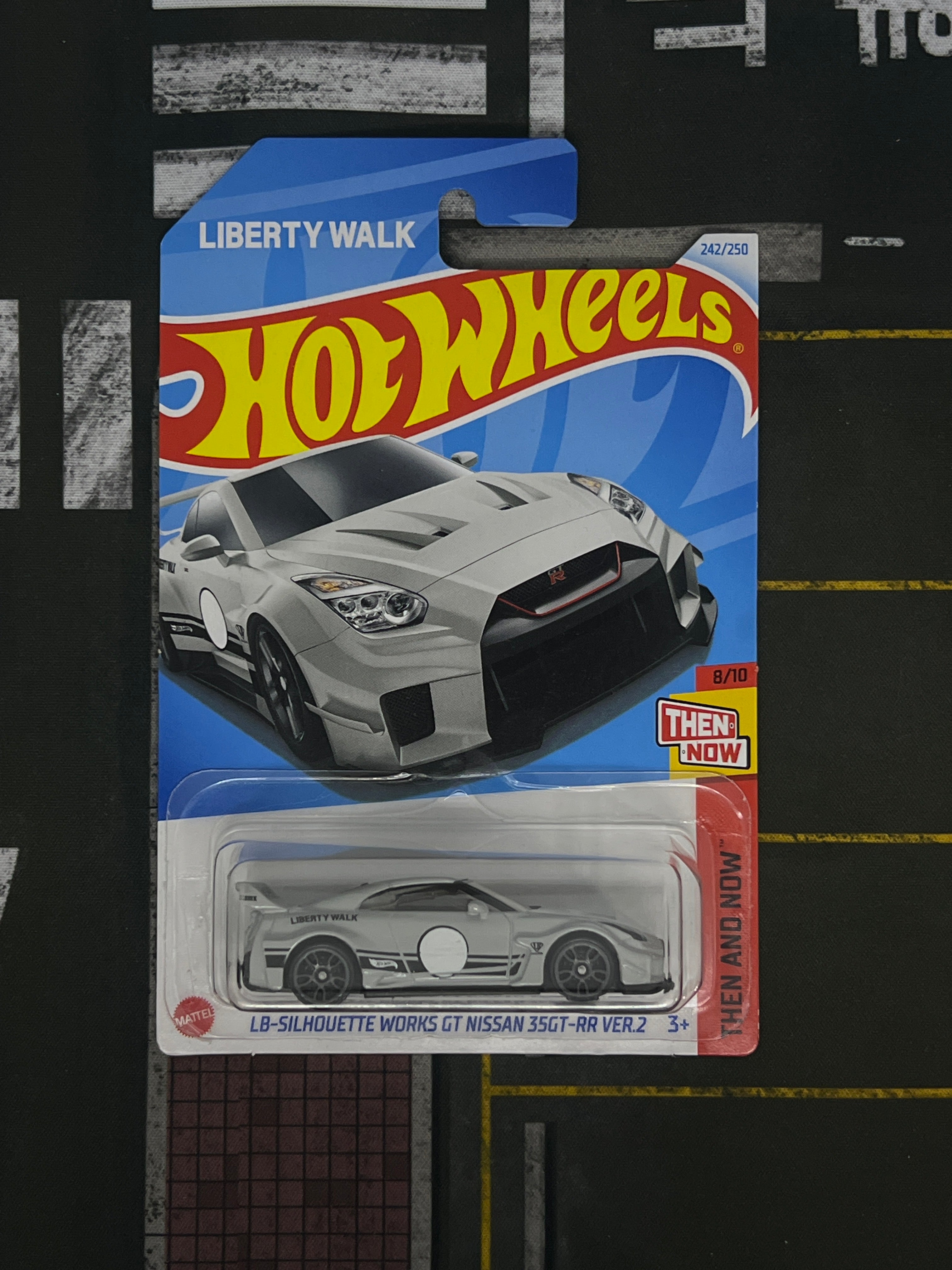 LB-Silhouette Works GT Nissan 35GT-RR VER.2 (Grey)