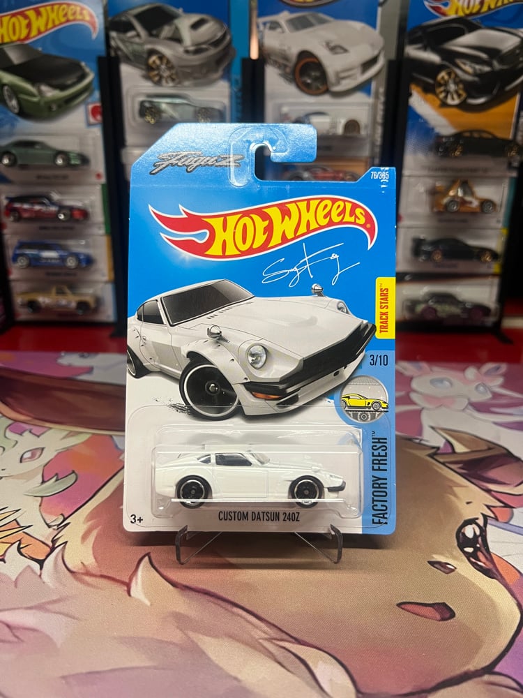 Custom Datsun 240Z (white)